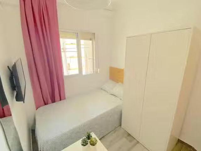 Encantador Habitación en Barriada la Palmilla, La Palmilla Doc.