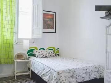 Encantador Habitación en Calle Concepción Jerónima, Sol