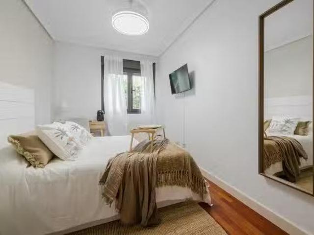 Nuevo Habitación en Calle de Ana de Austria, Hortaleza