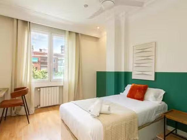 ¡Oferta! Habitación en Calle de Francisco Silvela, Salamanca