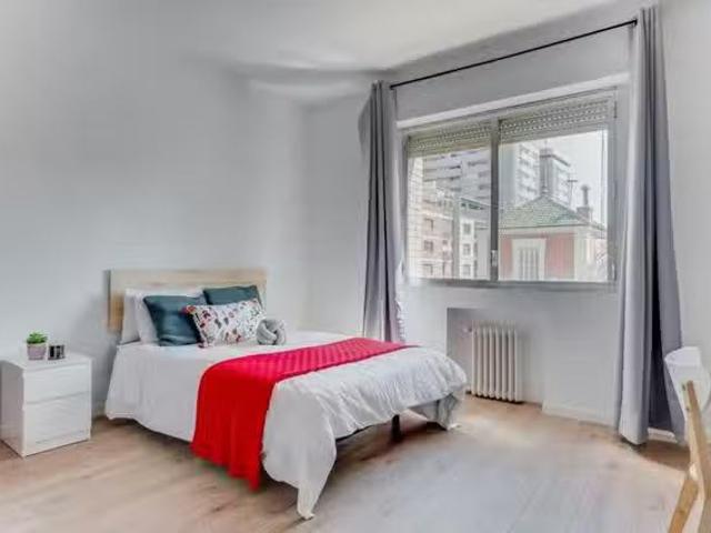 Encantador Habitación en Calle de la Quintana, Argüelles