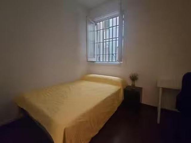 Barato Habitación en Calle de San Bernardo, Palacio