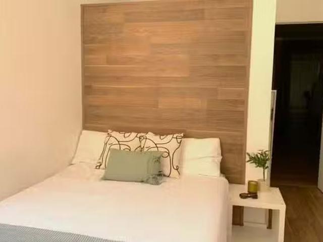 ¡Recién llegado! Habitación en Calle de Valencia