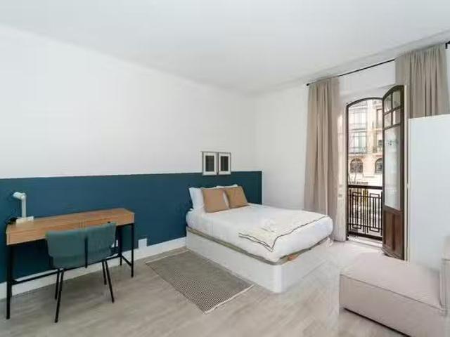 ¡Recién llegado! Habitación en Calle del Conde de Peñalver, Sa.
