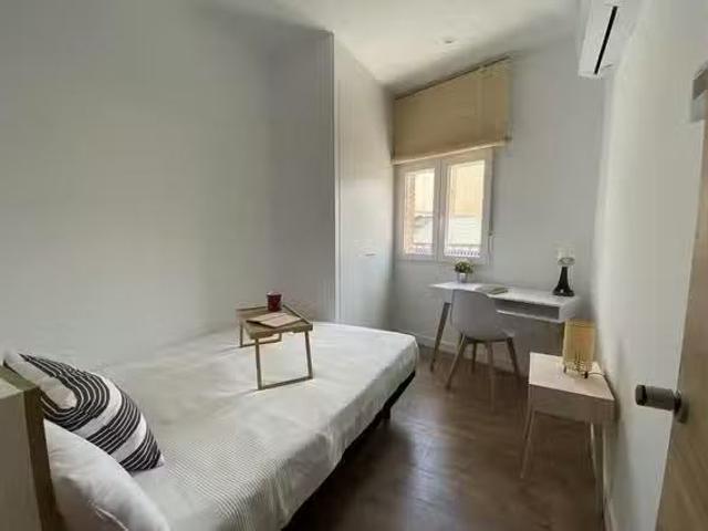 Encantador Habitación en Calle del Doctor Urquiola, Vista Alegre
