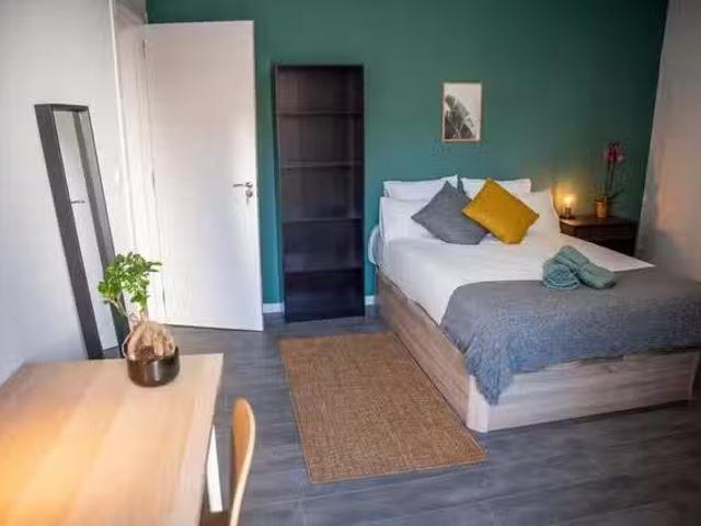 ¡Recién llegado! Habitación en Calle del Humilladero