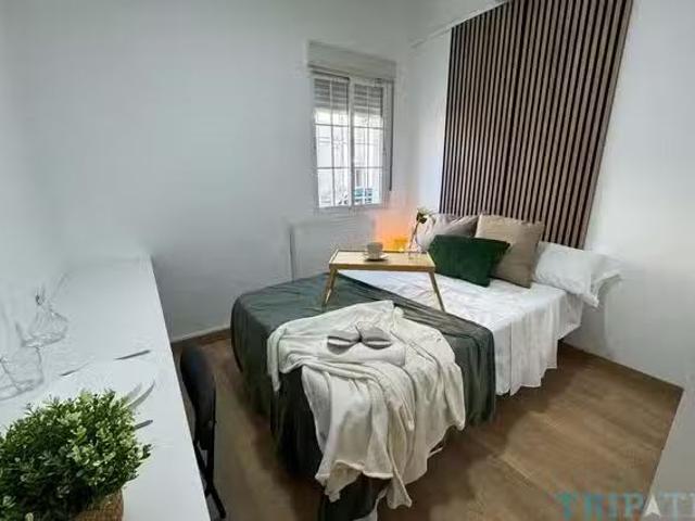 Bonito Habitación en Calle Fitero