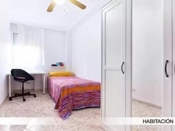 Nuevo Habitación en Calle Francisco Carrera Iglesias, El Cerro