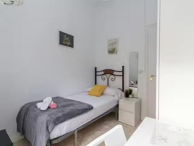 Bonito Habitación en Calle Lagunillas, Lagunillas