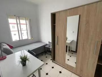 ¡En alquiler! Habitación en Calle López de Gomara, El Padrón