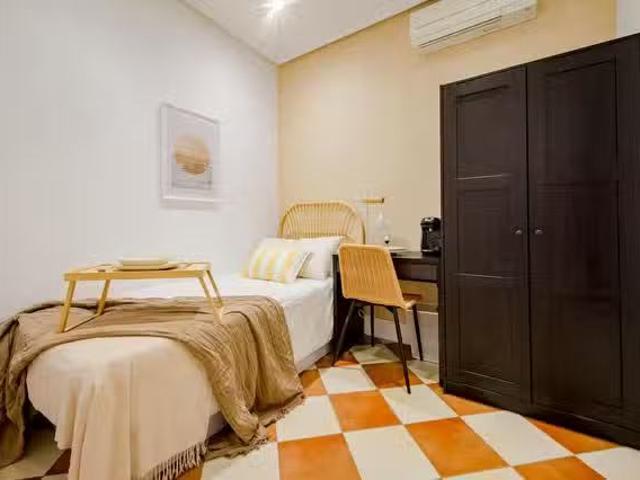 Nuevo Habitación en Calle Quintana, Moncloa Aravaca