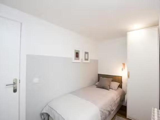 ¡En alquiler! Habitación en Calle Rodríguez de Cepeda, Albors