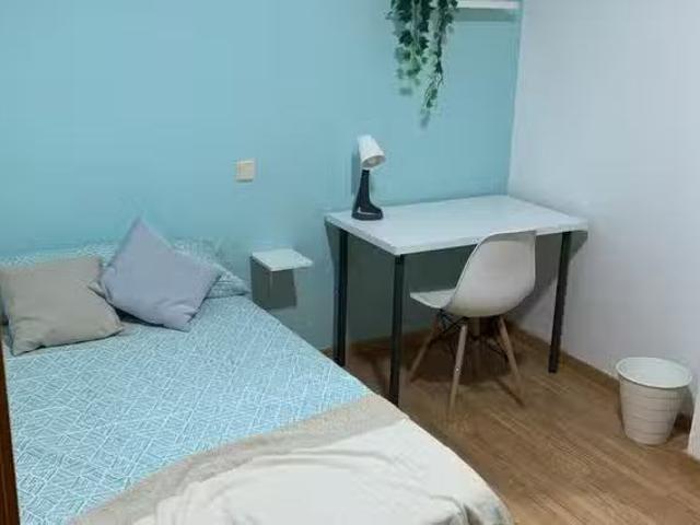¡Renta! Habitación en Calle Terradas