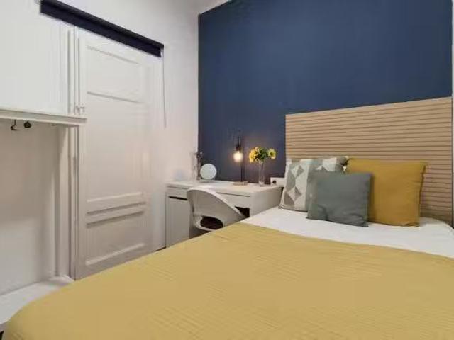 Bonito Habitación en Carrer de Tossa, Horta
