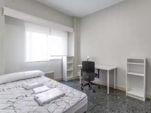 ¡Oferta! Habitación en Carrer de Baldoví