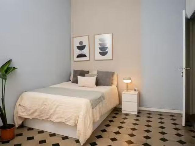 ¡Recién llegado! Habitación en Carrer de la Unió, 13