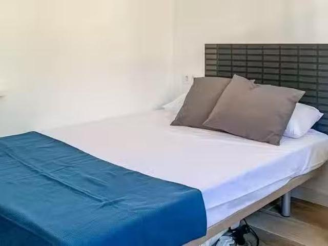 Bonito Habitación en Carrer de l'Antiga Travessera