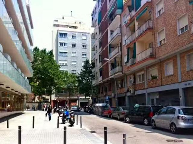¡Oferta! Habitación en Carrer de l'Encarnació