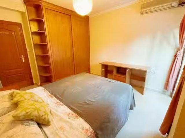 ¡Recién llegado! Habitación en Carrer de Molinell, Trinitat