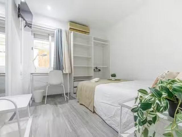 ¡En alquiler! Habitación en Carrer de Pere Cabanes, Rascanya