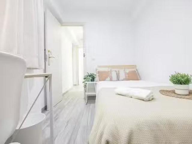 ¡En alquiler! Habitación en Carrer de Pere Cabanes, Rascanya
