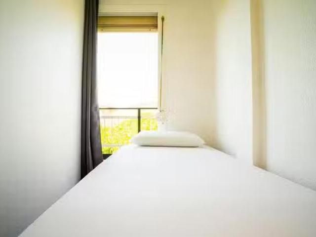 Bonito Habitación en Carrer de Sants, Sants