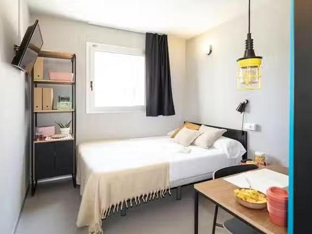 ¡En alquiler! Habitación en Carrer de Sancho de Ávila, El Parc.