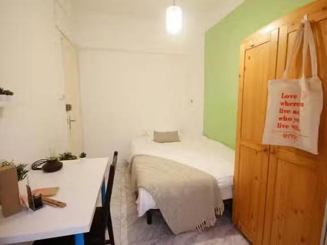 ¡Recién llegado! Habitación en Carrer del Cinca, Sant Andreu d.