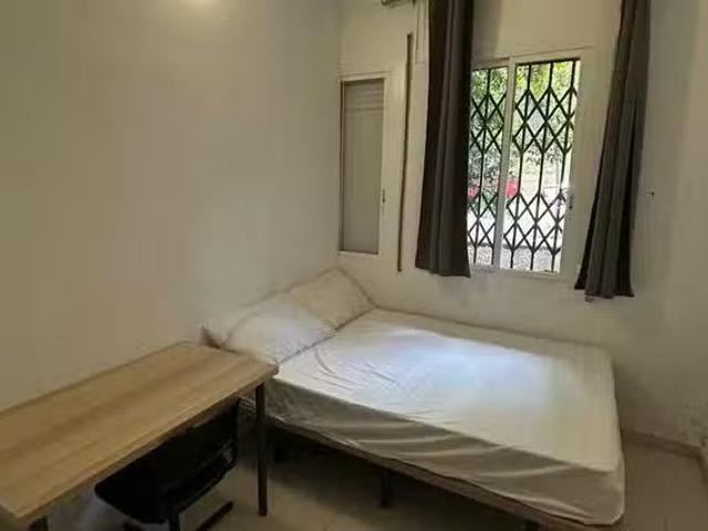 ¡En alquiler! Habitación en Carrer dels Cavallers, Pedralbes