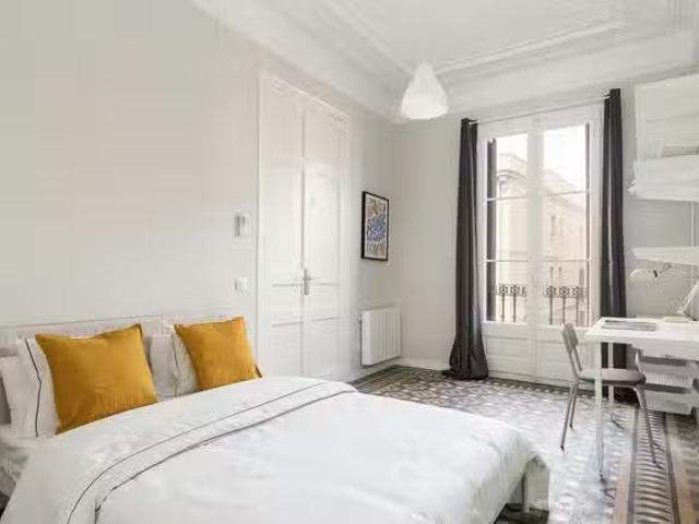 ¡Recién llegado! Habitación en Carrer Gran de Gràcia, Gràcia