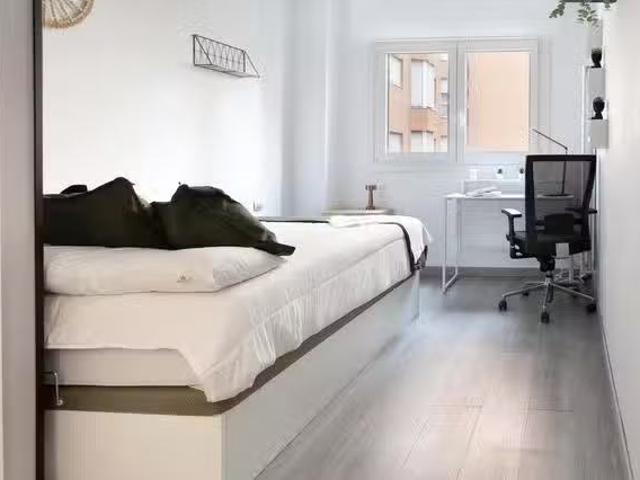 Acogedor Habitación en Paseo de la Florida