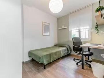 Nuevo Habitación en Paseo del Cauce, Batallas