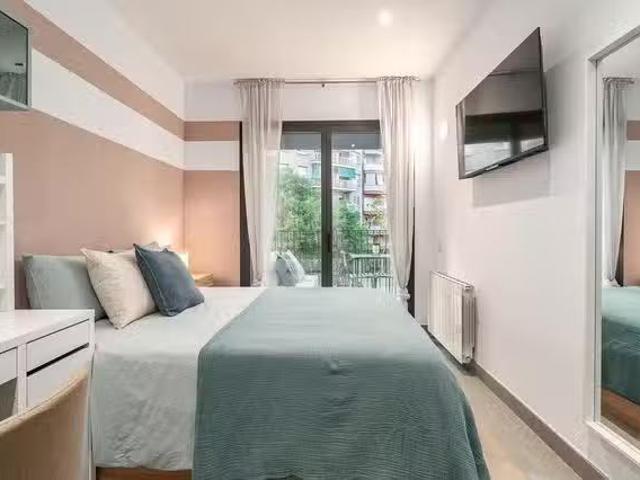 ¡Renta! Habitación en Passatge de Paca Soler