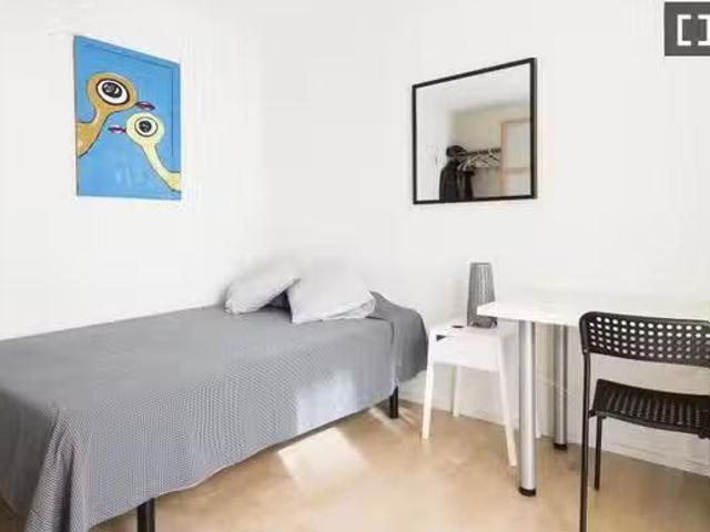 Encantador Habitación en piso compartido El Raval, Barcelona