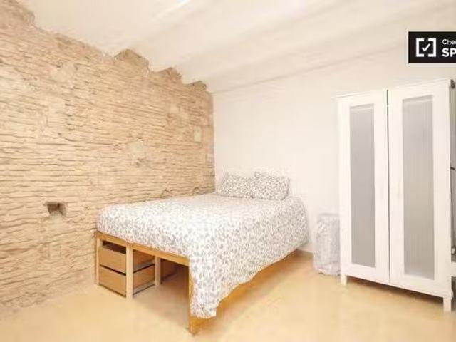 ¡En alquiler! Habitación en piso compartido, El Raval, Barcelo.