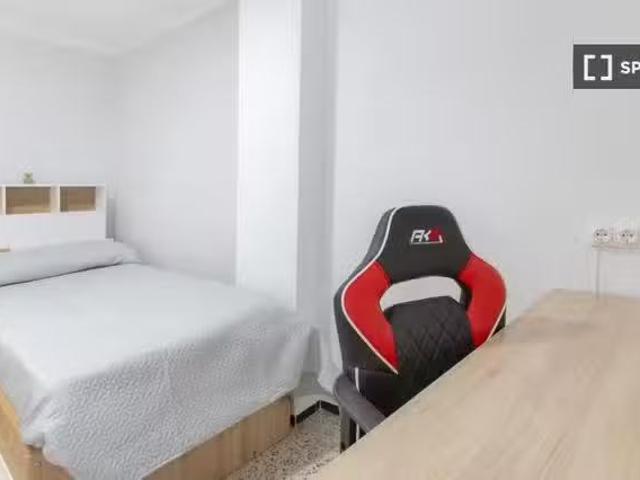 ¡Recién llegado! Habitación en piso compartido en alquiler en.