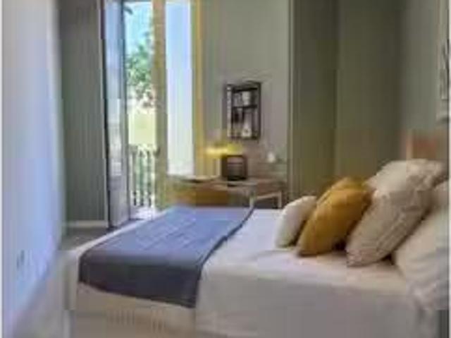 Bonito Habitación en piso compartido en barcelona