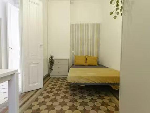 ¡En alquiler! Habitación en Ronda de Sant Pere, Eixample