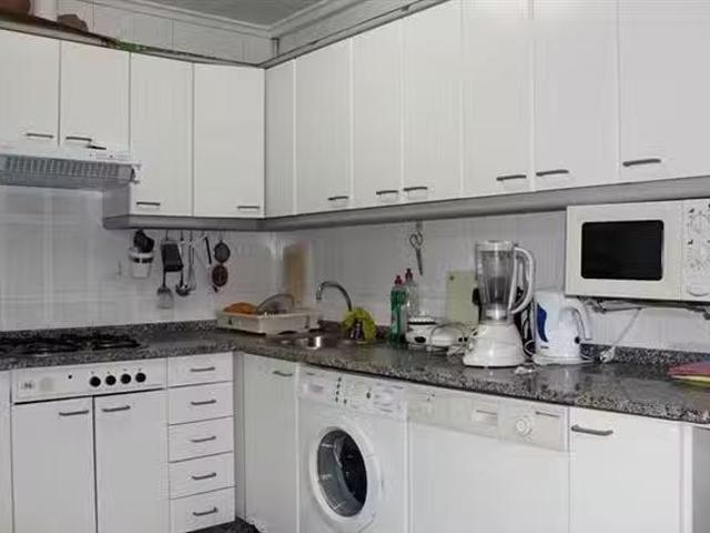 ¡En alquiler! Habitación en 13 Calle Padre Suárez