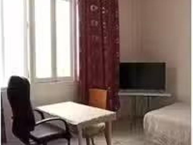 Nuevo Habitaciones en apartamento de 5 dormitorios en Extramur.