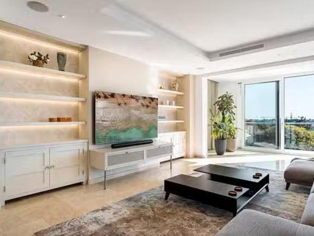 Encantador Piso de 10 habitaciones en Benahavís