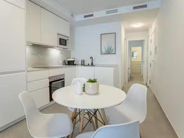 Encantador Piso de 1 habitación en Calle Vicente Gómez de Cádi.