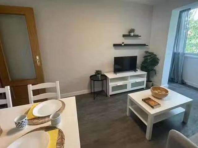 Bonito Piso de 1 habitación en Calle Almendralejo