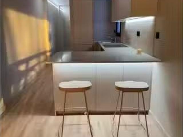 ¡Oferta! Piso de 2 habitaciones en alquiler en Santa Coloma, B.