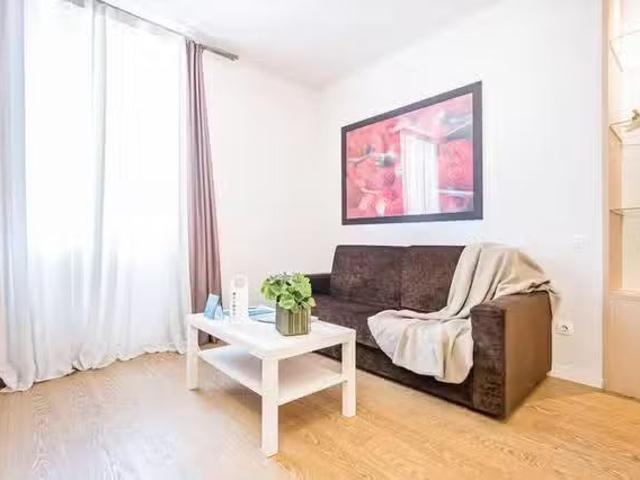 ¡En alquiler! Piso de 2 habitaciones en Barcelona