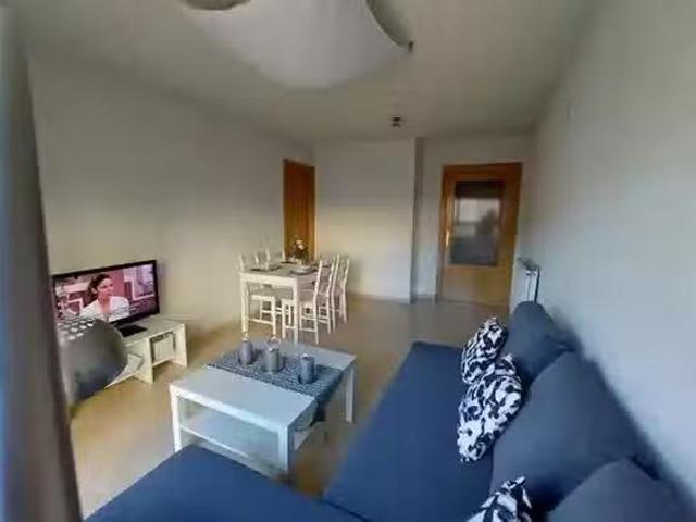 Bonito Piso de 2 habitaciones en Calle de la Alegría 5