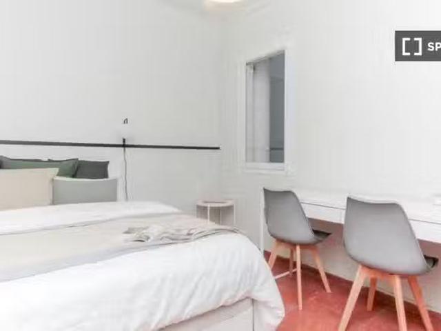 Encantador Se alquila habitación en piso compartido, Sant Gerv.