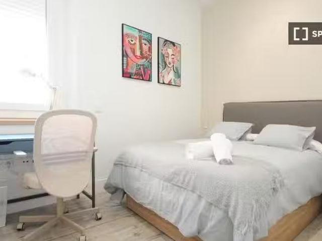 ¡Recién llegado! Se alquila habitación en piso de 4 habitacion.