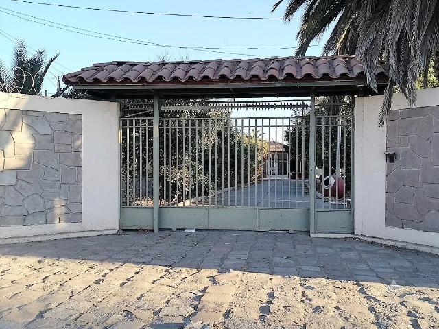 En Arriendo Amplia Casona En Los Andes, Ideal Para Oficina