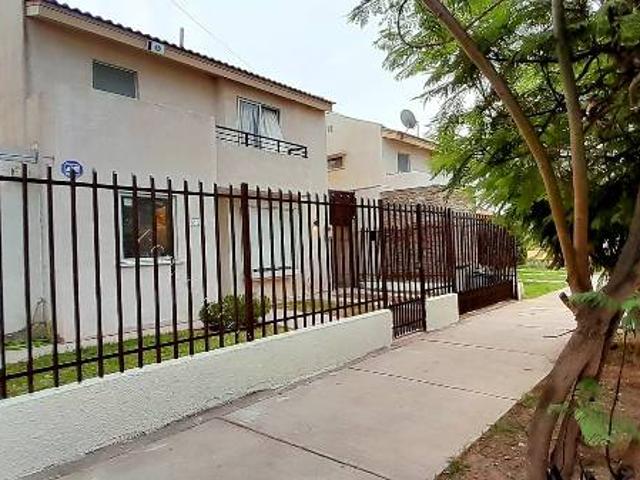 EN ARRIENDO AMPLIA Y HERMOSA CASA EN VALLENAR